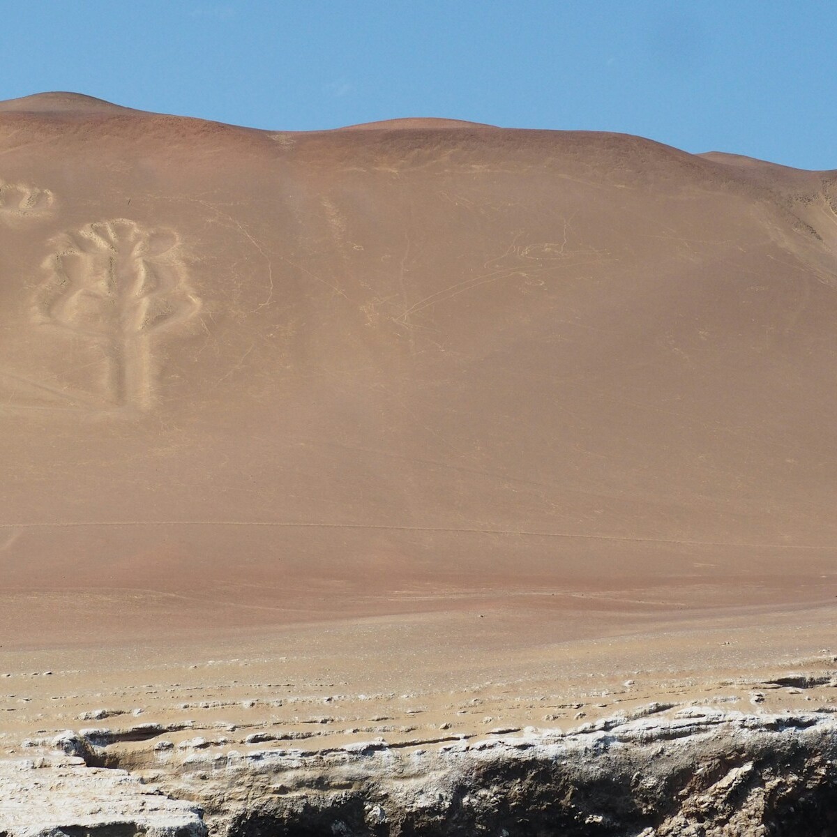 brown mountain during daytime photo